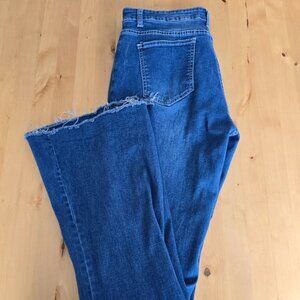 Womens bell bottom flare leg jeans size Extra Large XL Medium Blue Unbrand